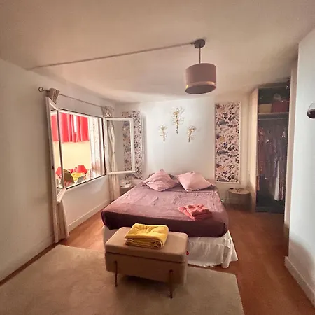 Apartment Avec Terrasse Proche Centre D'arles Arles